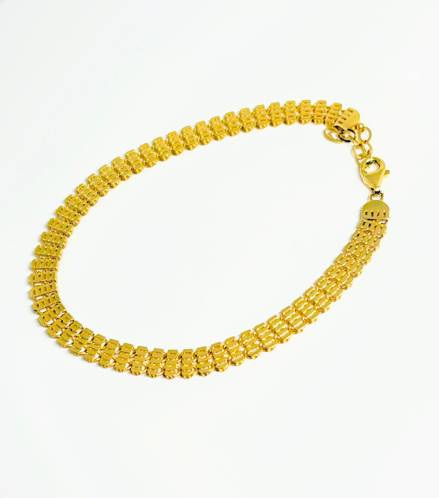 14k Gold Fashion Women's Men's Bracelet 5mm Width 8 Inch length.