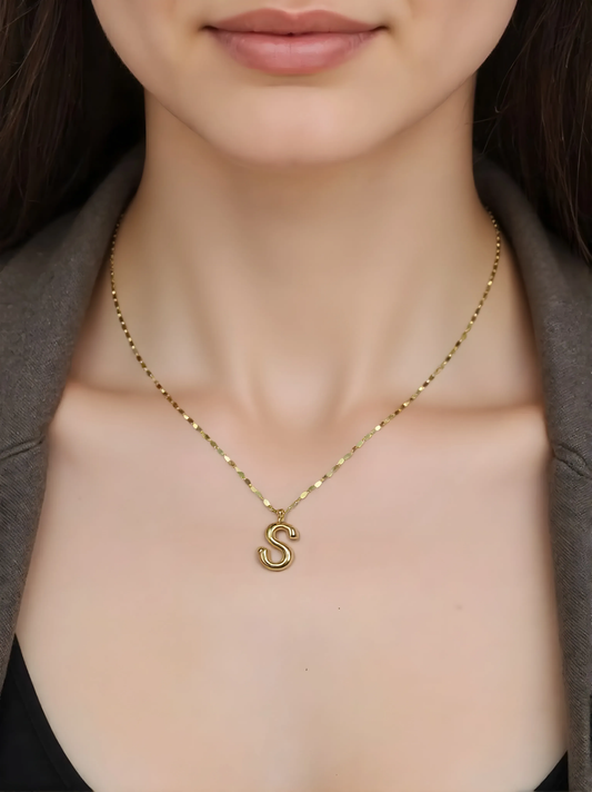14K Gold Twisted Sparkle Chain Necklace  S pendant.